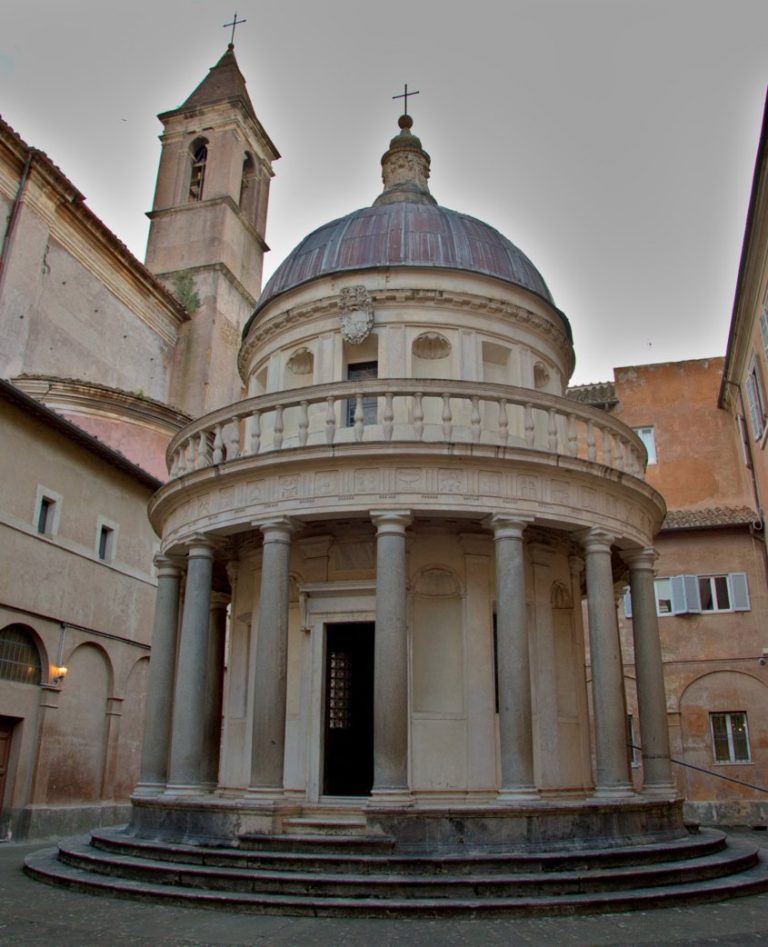Il martirio di San Pietro e la cupola che ispirò Michelangelo