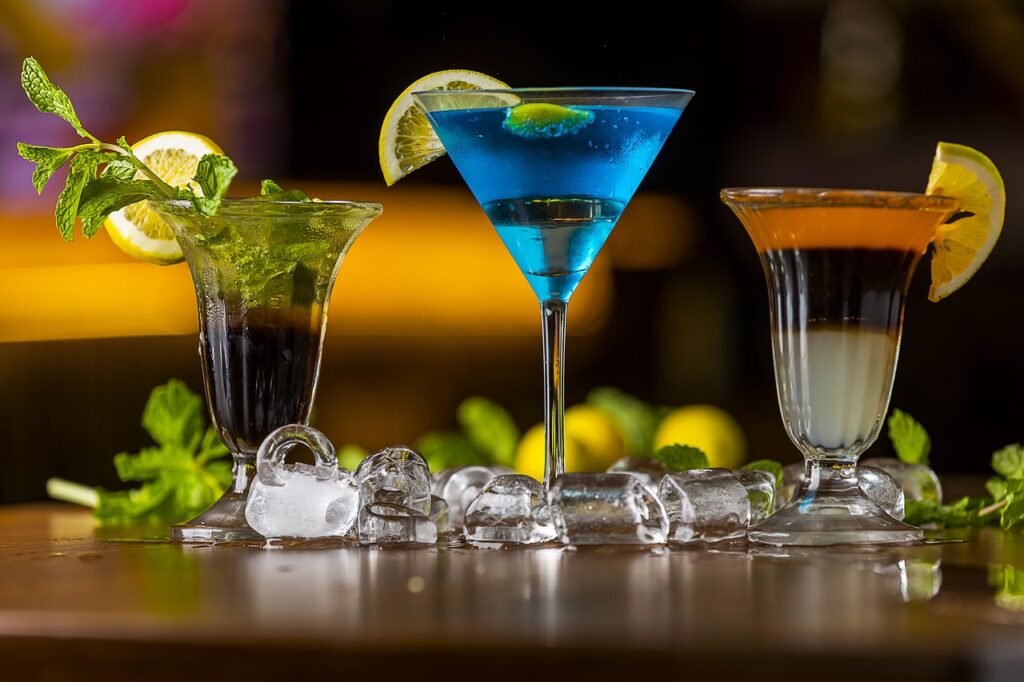 cocktail-drinks-6950673_1280